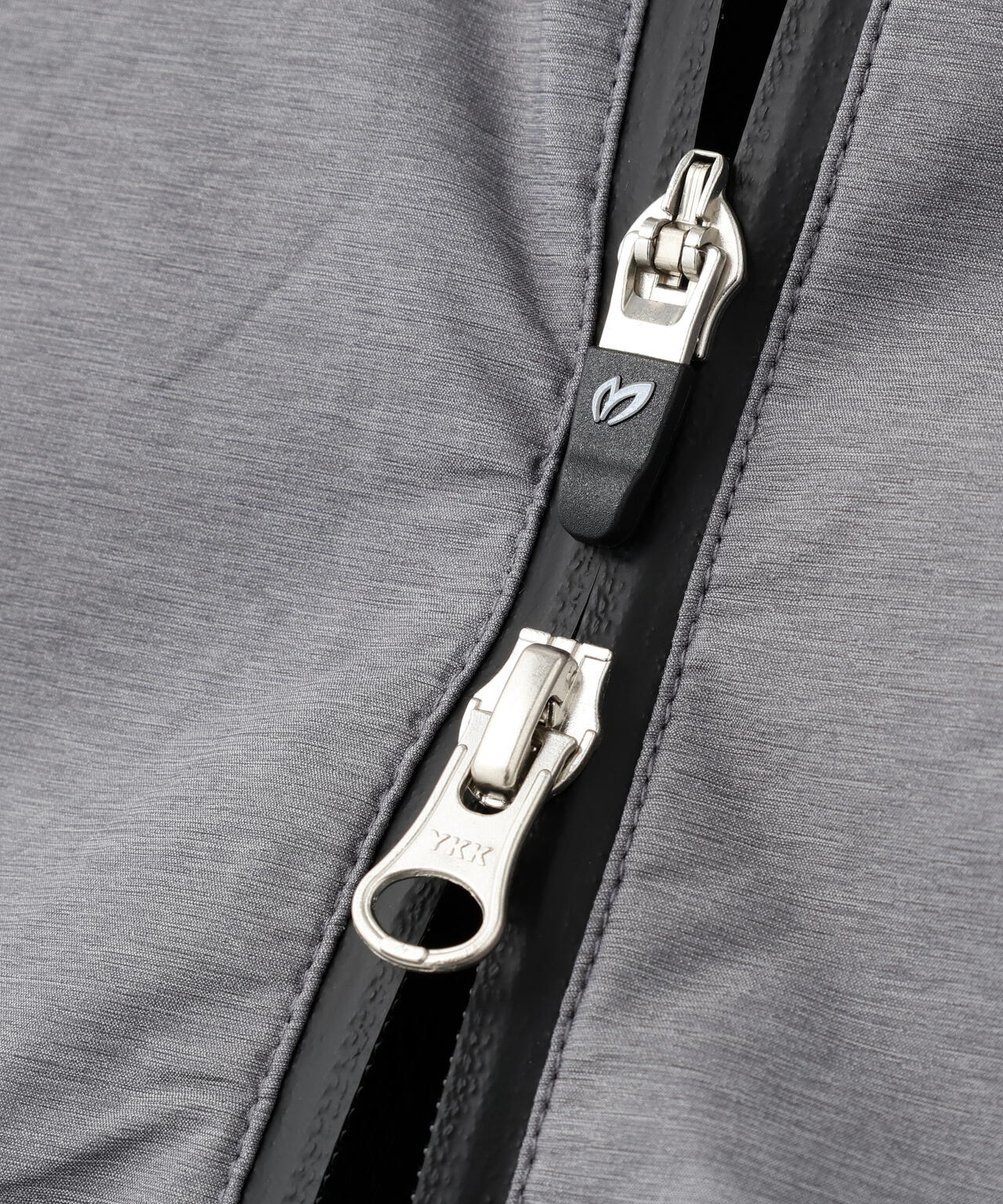 タフタストレッチ フルジップベスト