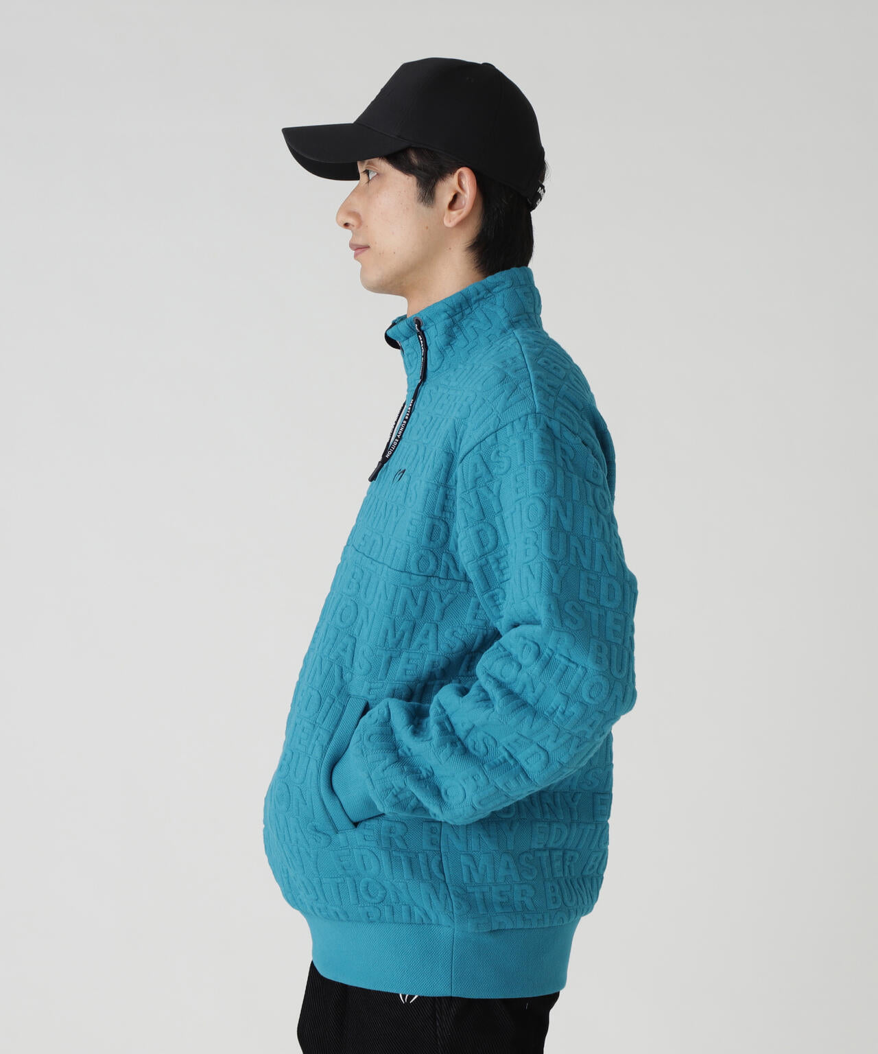 ロゴキルトジャガードハーフジップアップ