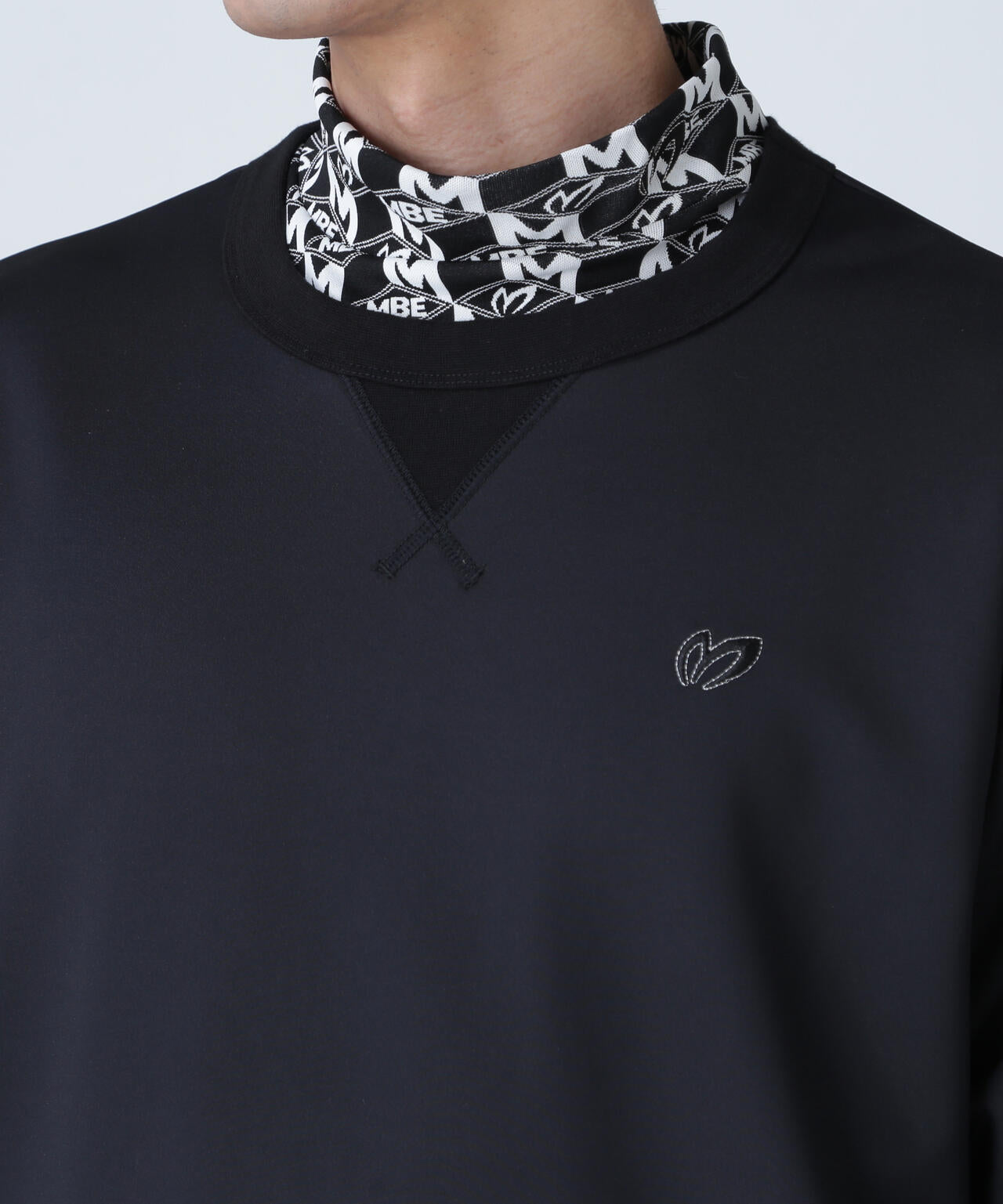 起毛トリコットクルーネックプルオーバー