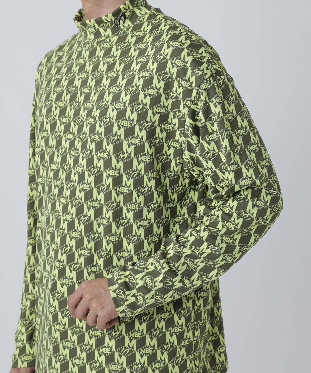 エコブルーMキューブジャガード長袖ハイネックカットソー