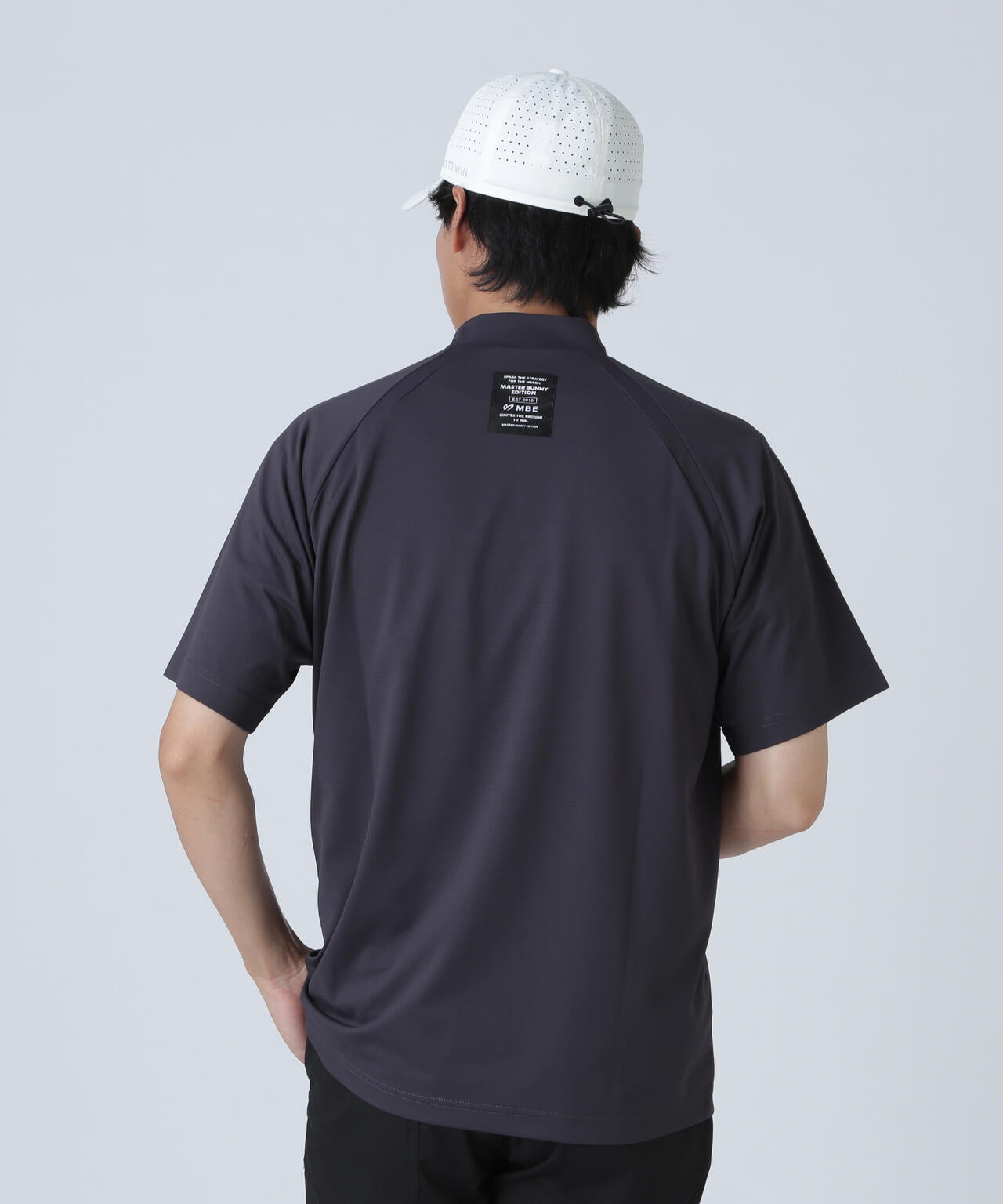 半袖ハイネックカットソー