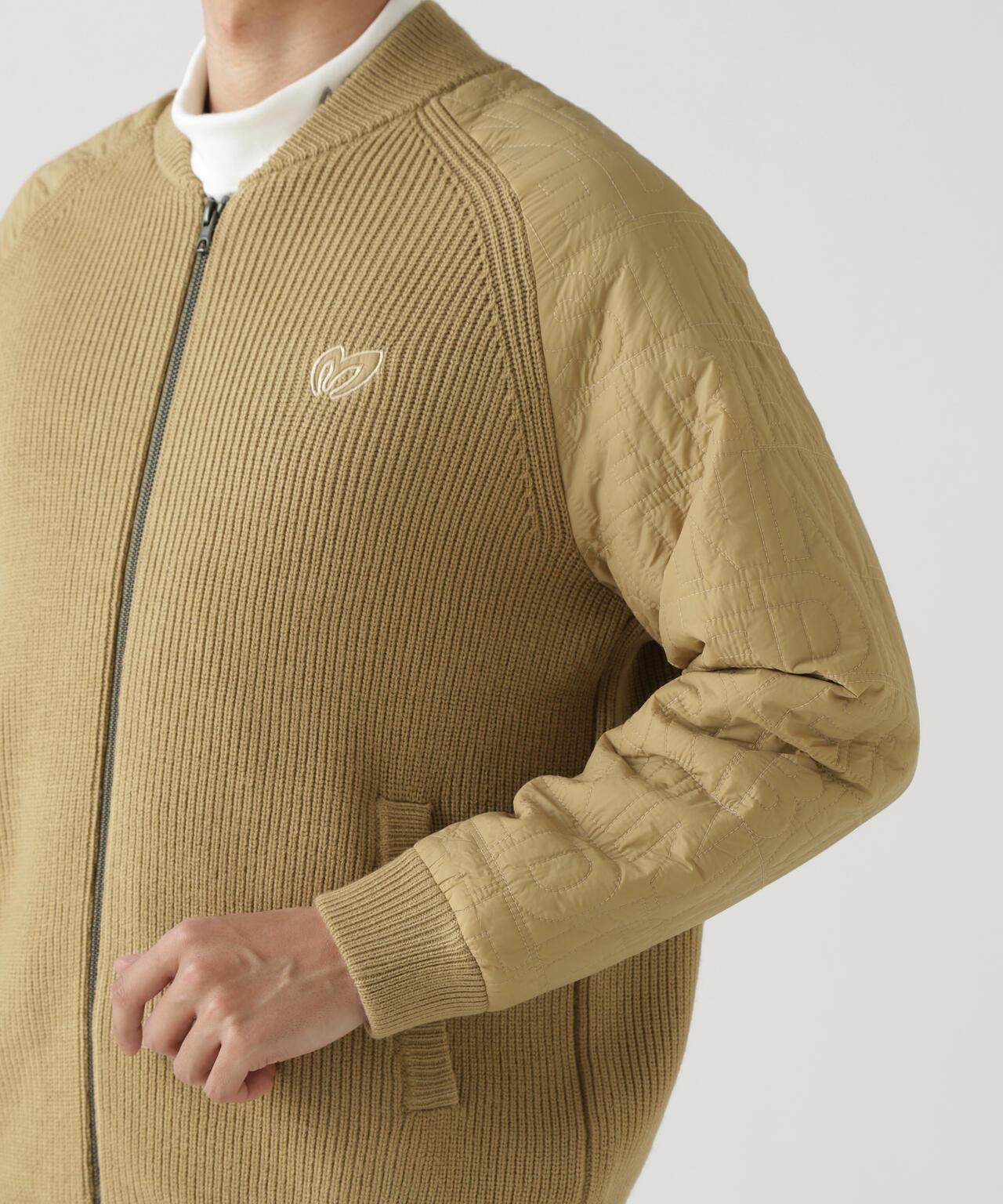 ニットジップブルゾン