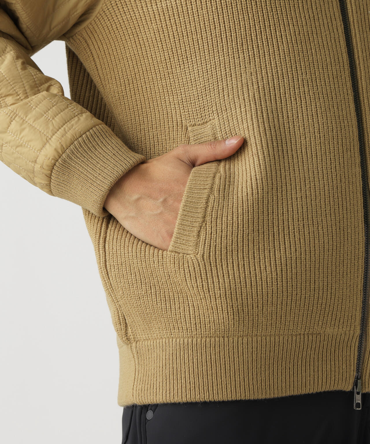 ニットジップブルゾン