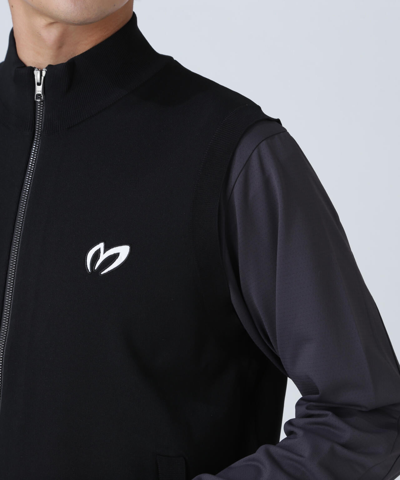 フルジップアップニットベスト