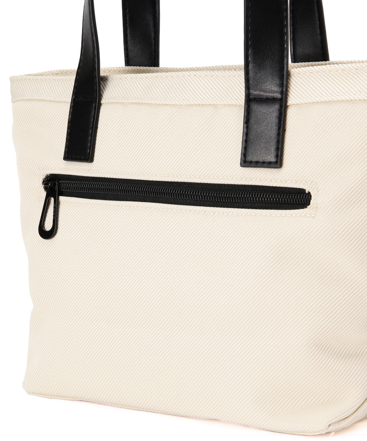 【公式オンライン限定】【SWAGGY BUNNY】カートバッグ (UNISEX)