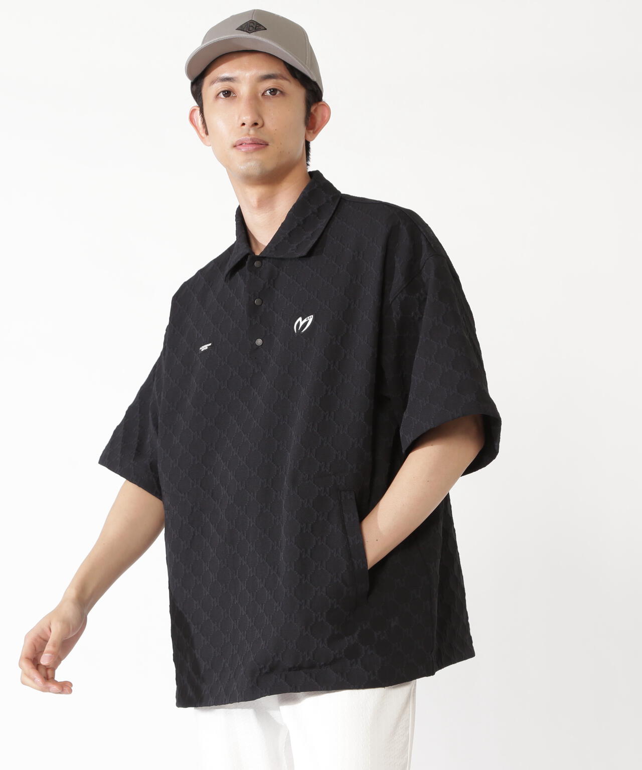 H:182cm/C:93/W:77/H:91 着用サイズ:5