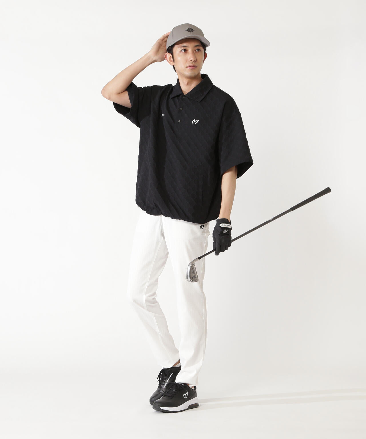 H:182cm/C:93/W:77/H:91 着用サイズ:5