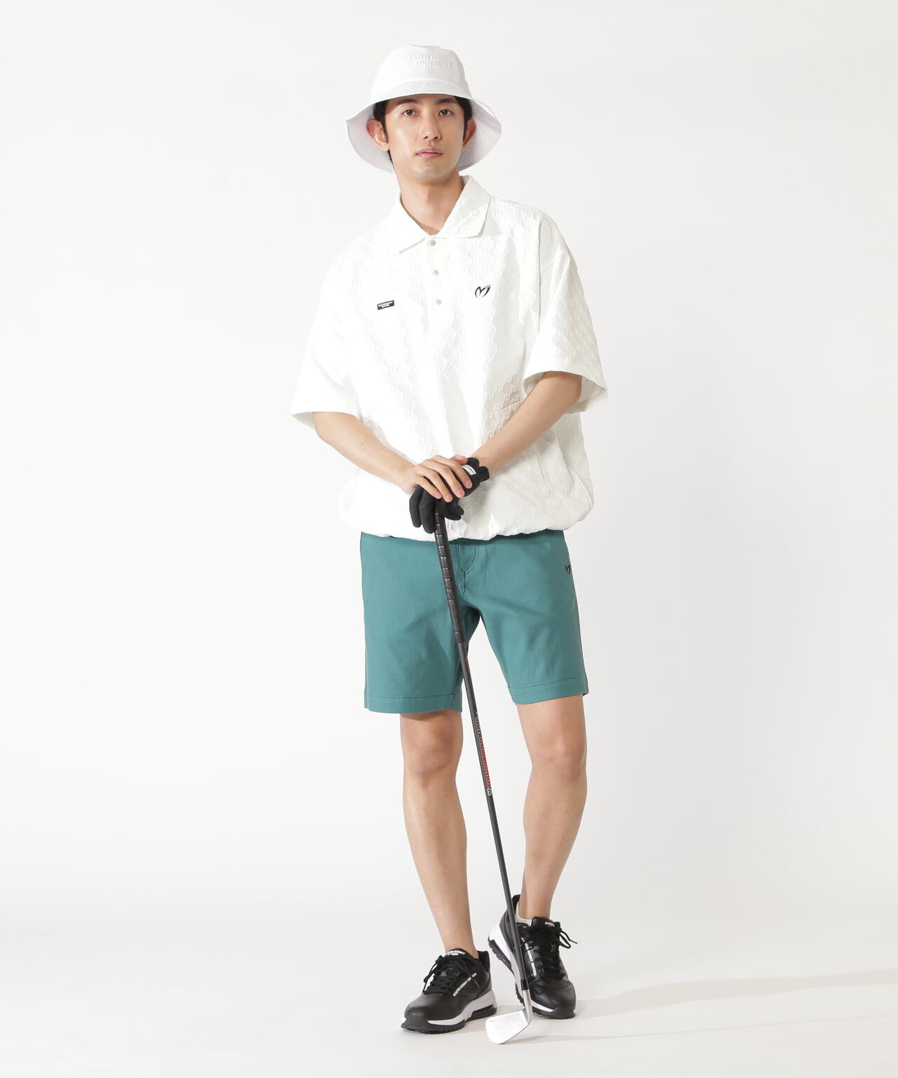 H:182cm/C:93/W:77/H:91 着用サイズ:5