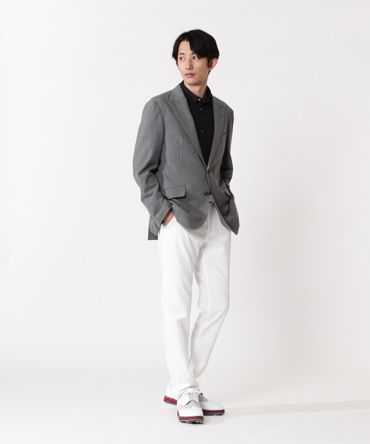 H:182cm/C:93/W:77/H:91 着用サイズ:5