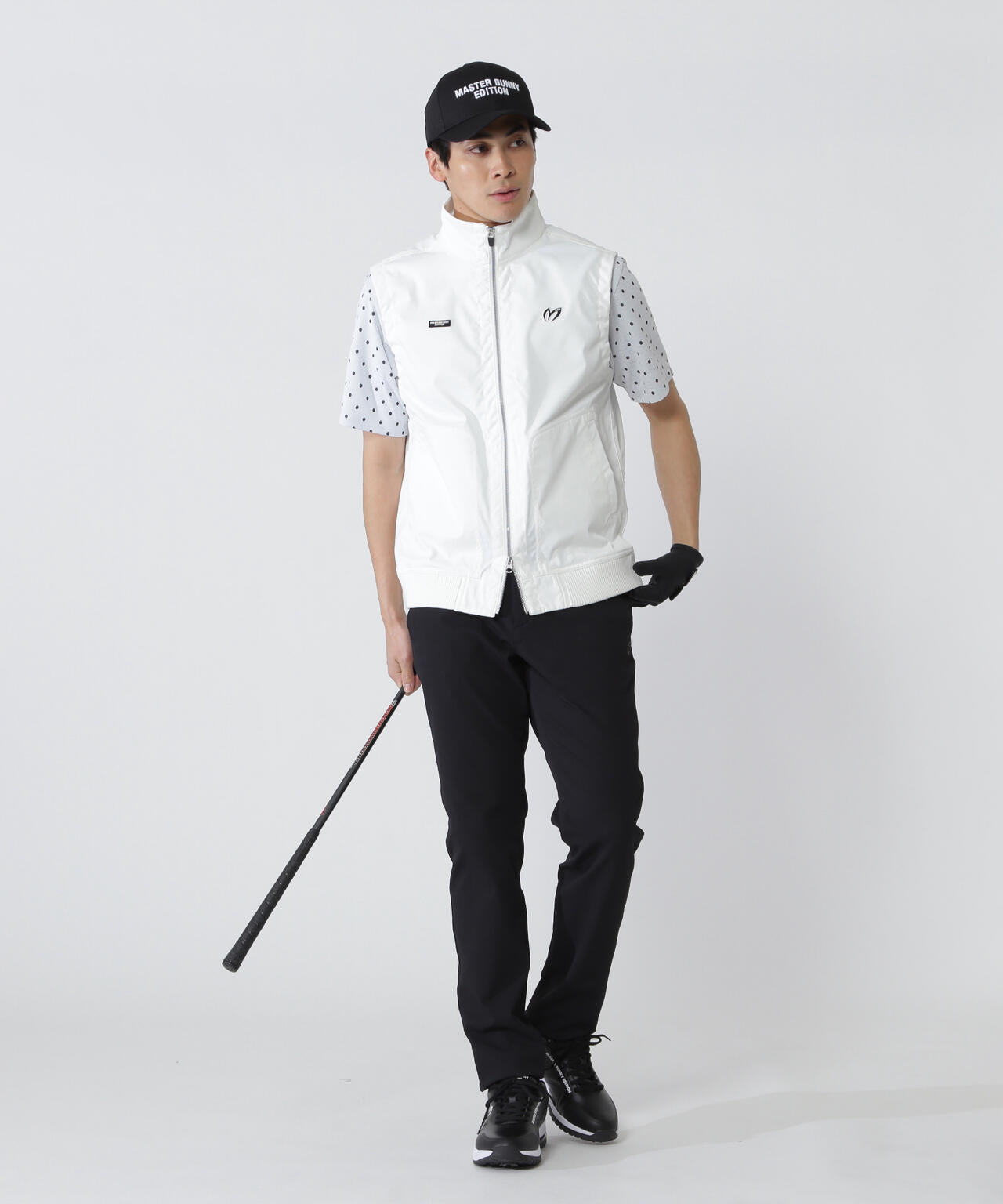 H:183/C:89/W:74/H:90 着用サイズ:5