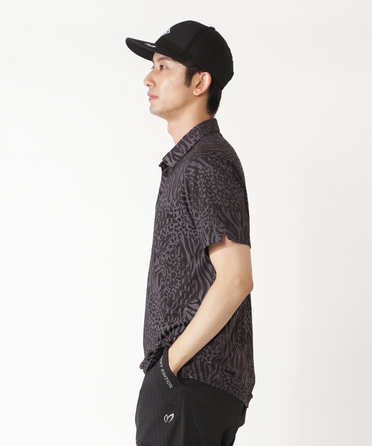 H:182cm/C:93/W:77/H:91 着用サイズ:5