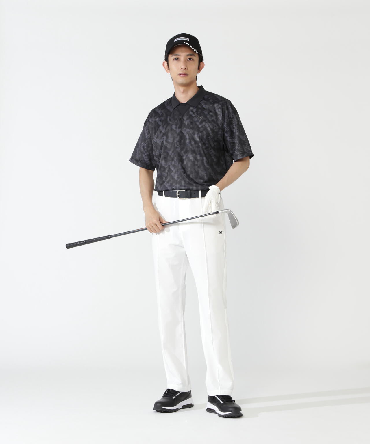 H:182cm/C:93/W:77/H:91 着用サイズ:5