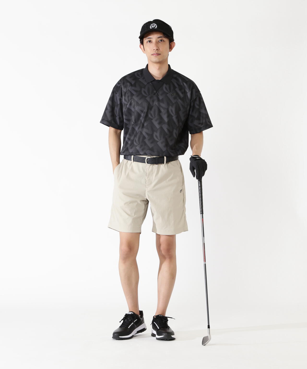H:182cm/C:93/W:77/H:91 着用サイズ:5