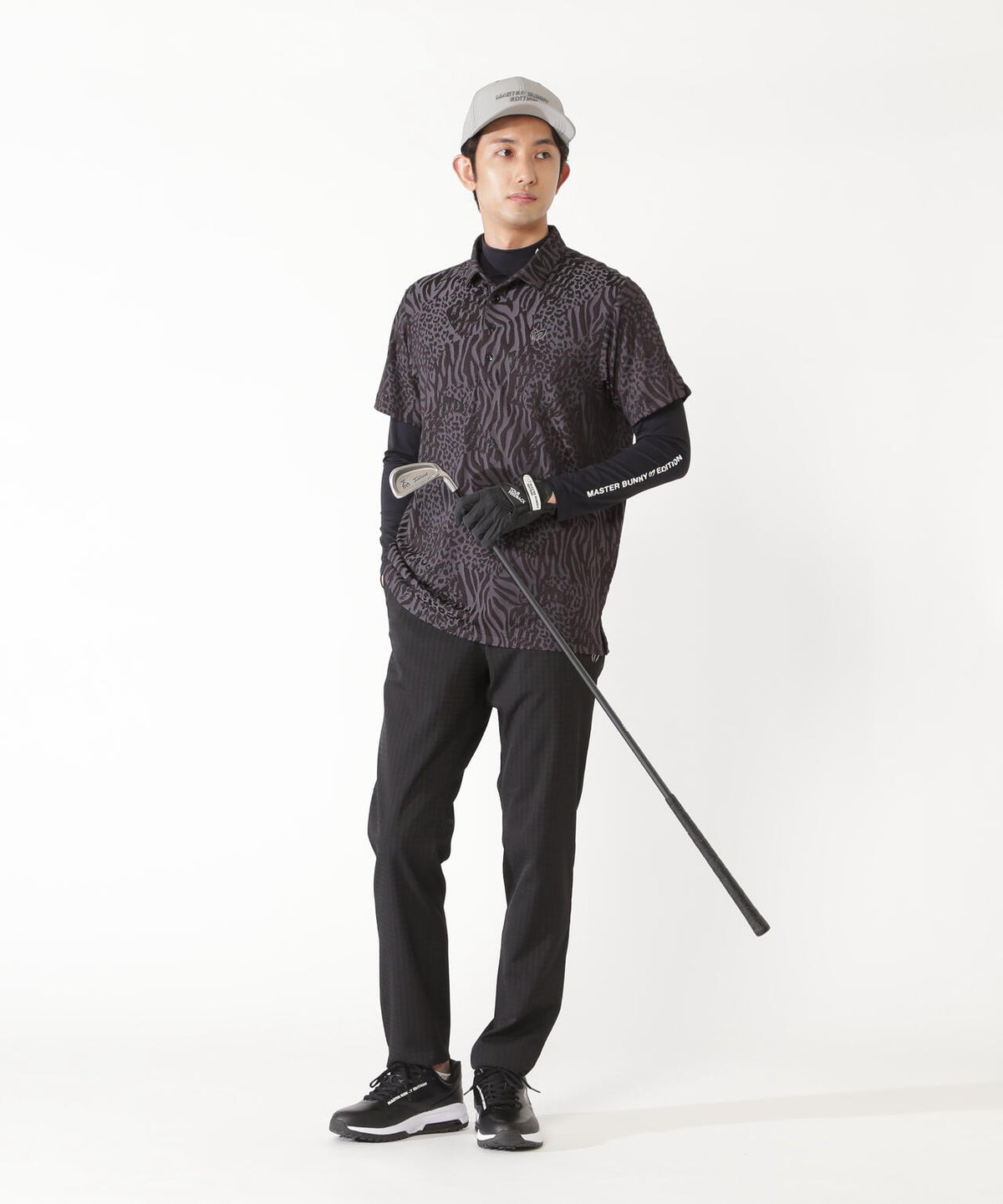 H:182cm/C:93/W:77/H:91 着用サイズ:5