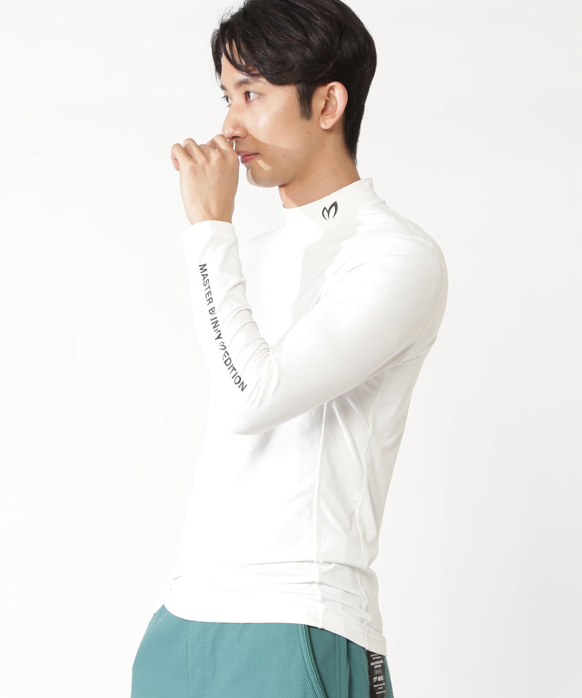 H:182cm/C:93/W:77/H:91 着用サイズ:5