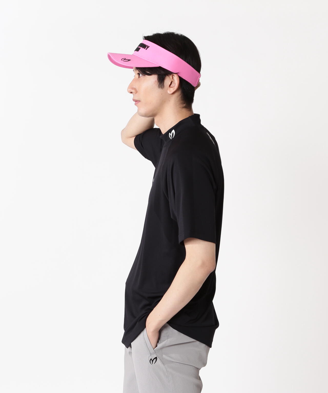 H:182cm/C:93/W:77/H:91 着用サイズ:5