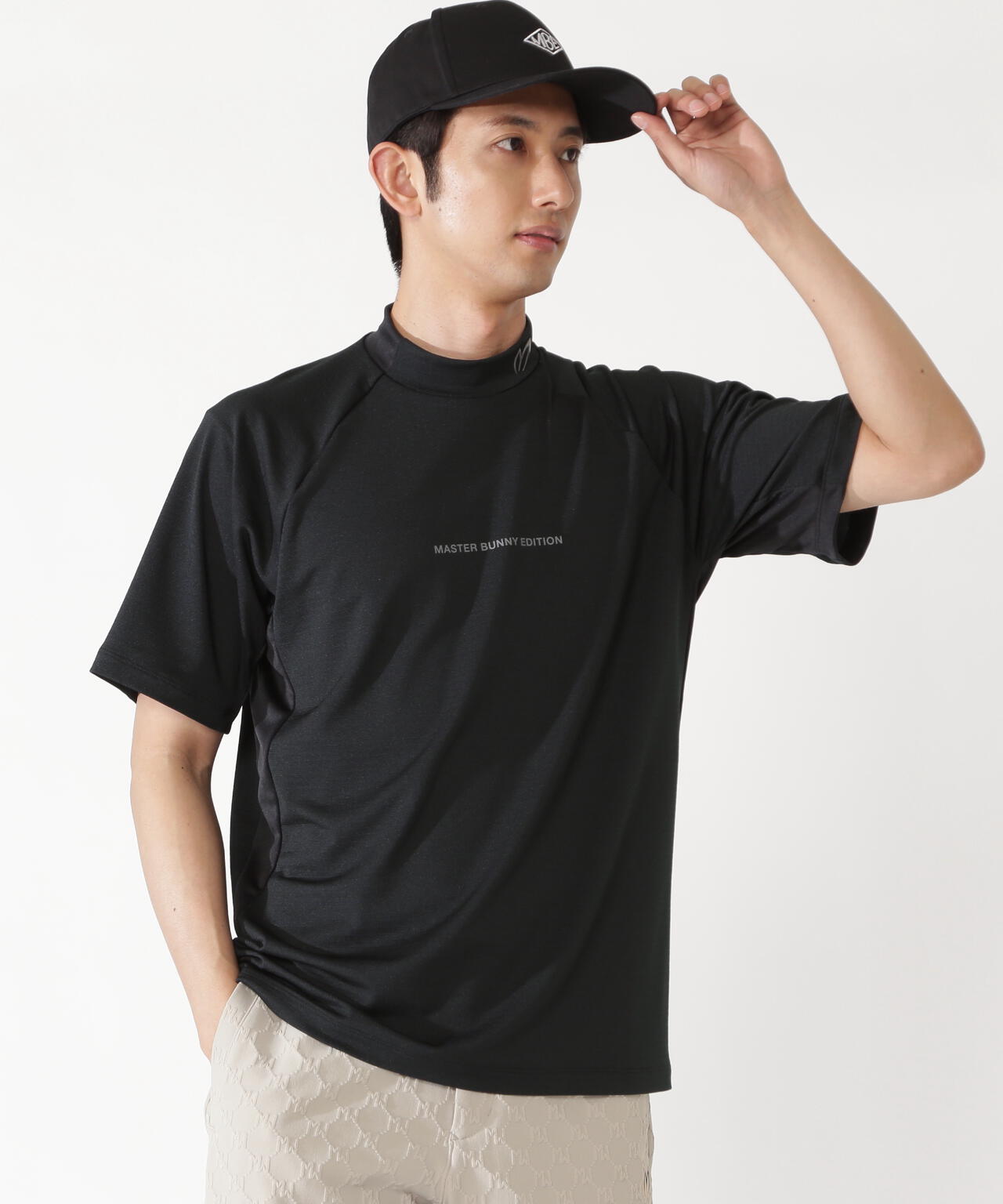 H:182cm/C:93/W:77/H:91 着用サイズ:5