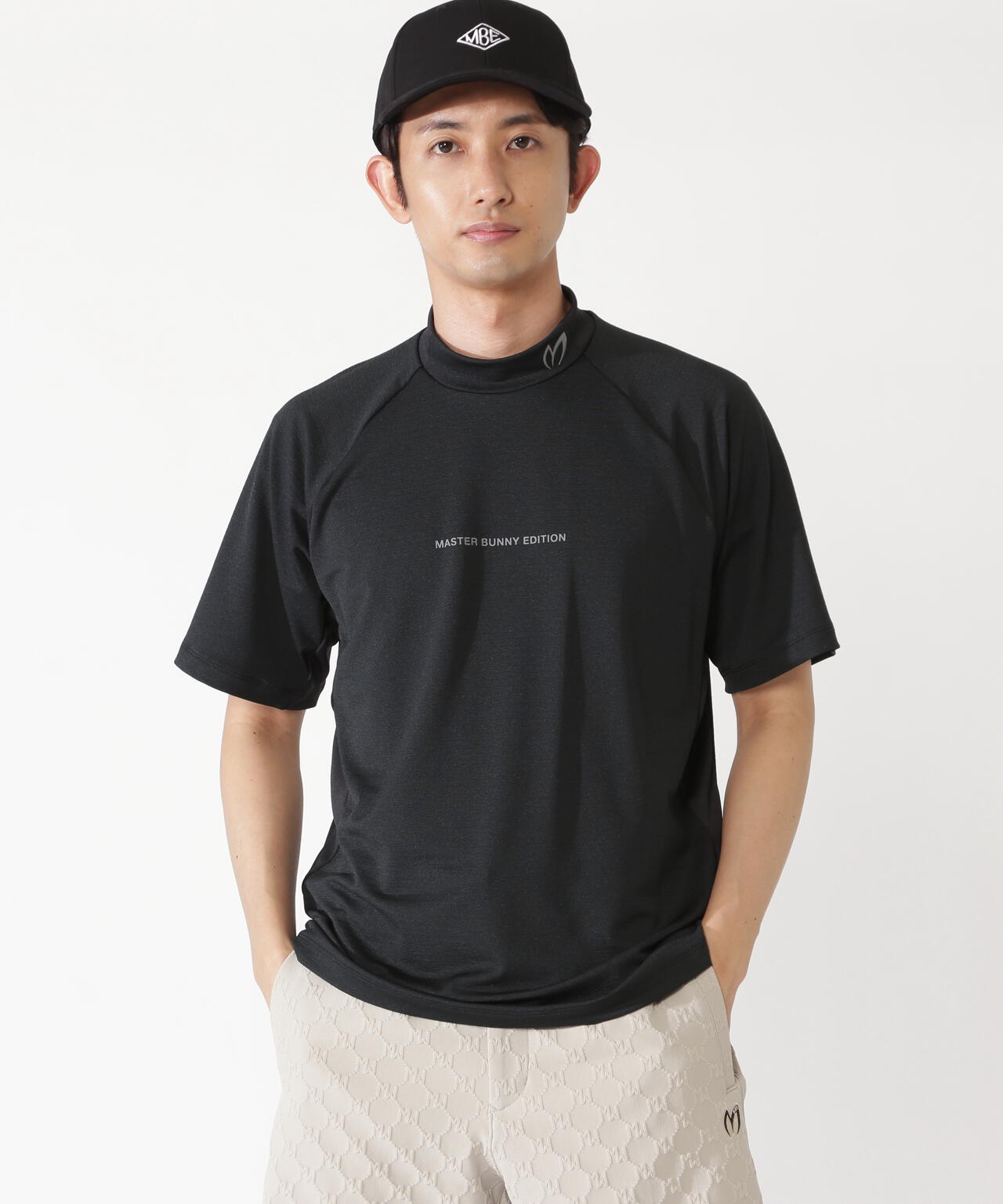 H:182cm/C:93/W:77/H:91 着用サイズ:5