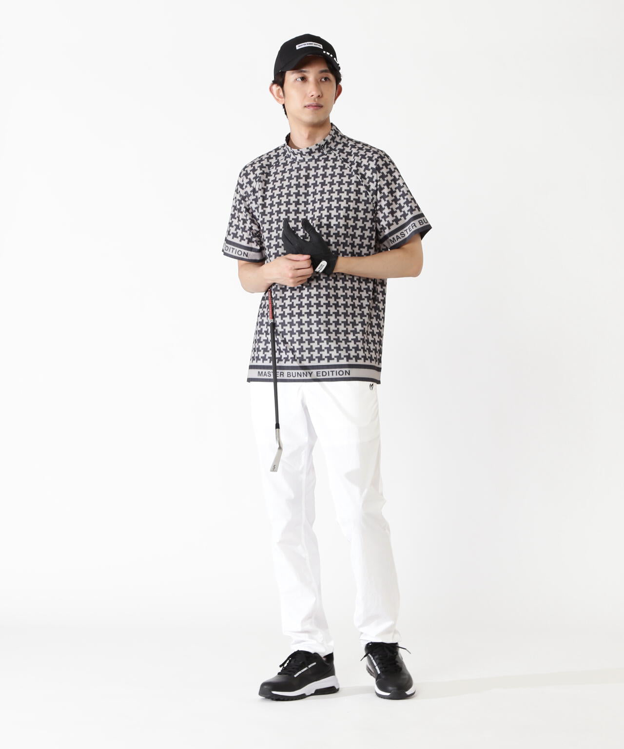 H:182cm/C:93/W:77/H:91 着用サイズ:5
