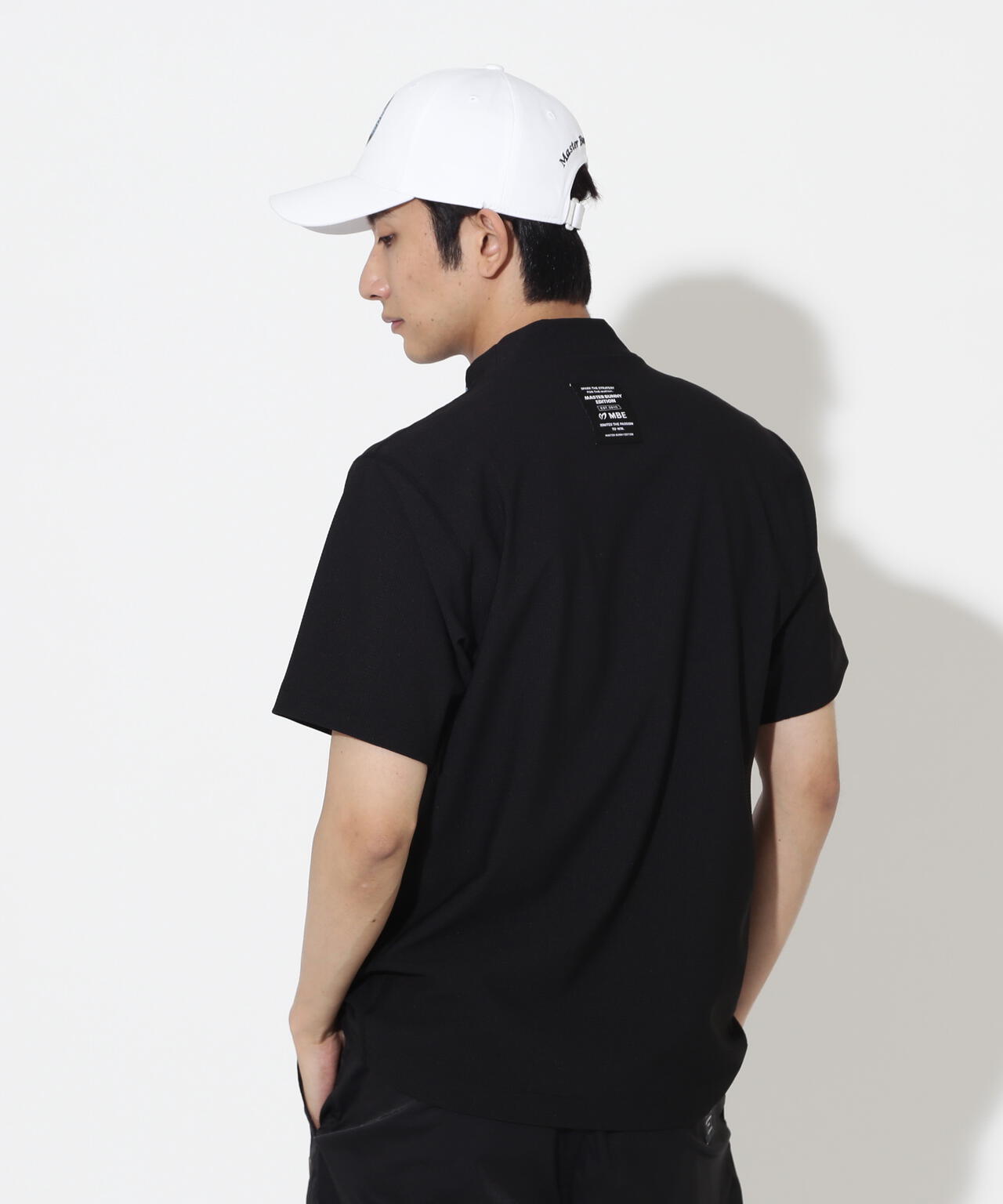 H:182cm/C:93/W:77/H:91 着用サイズ:5