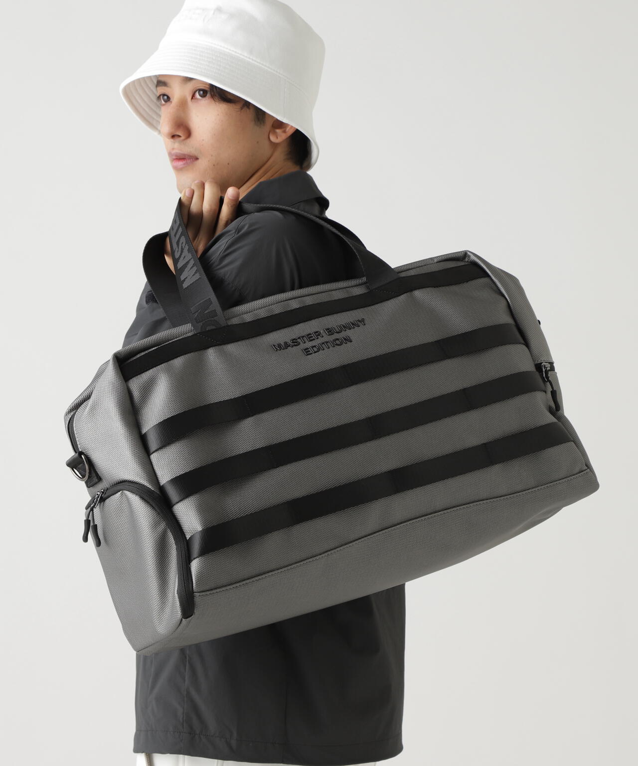 テープ使いボストンバッグ (UNISEX)