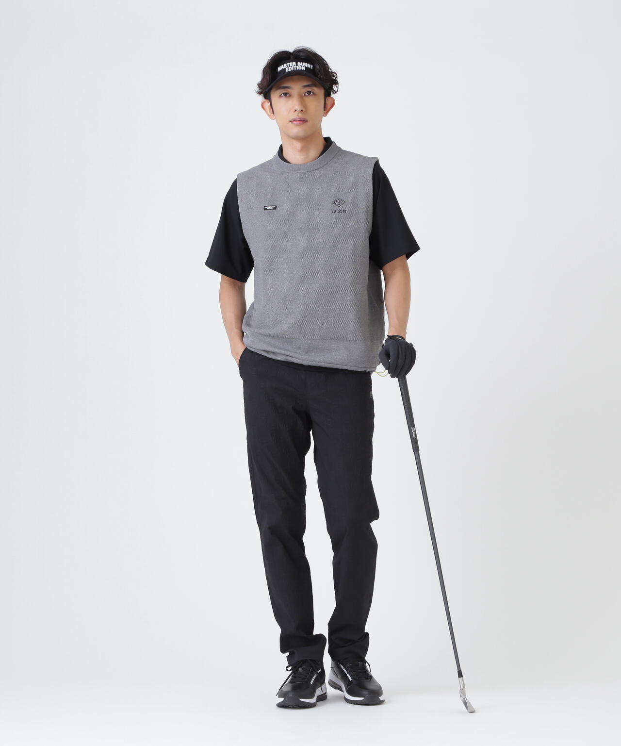 H:182cm/C:93/W:77/H:91 着用サイズ:5