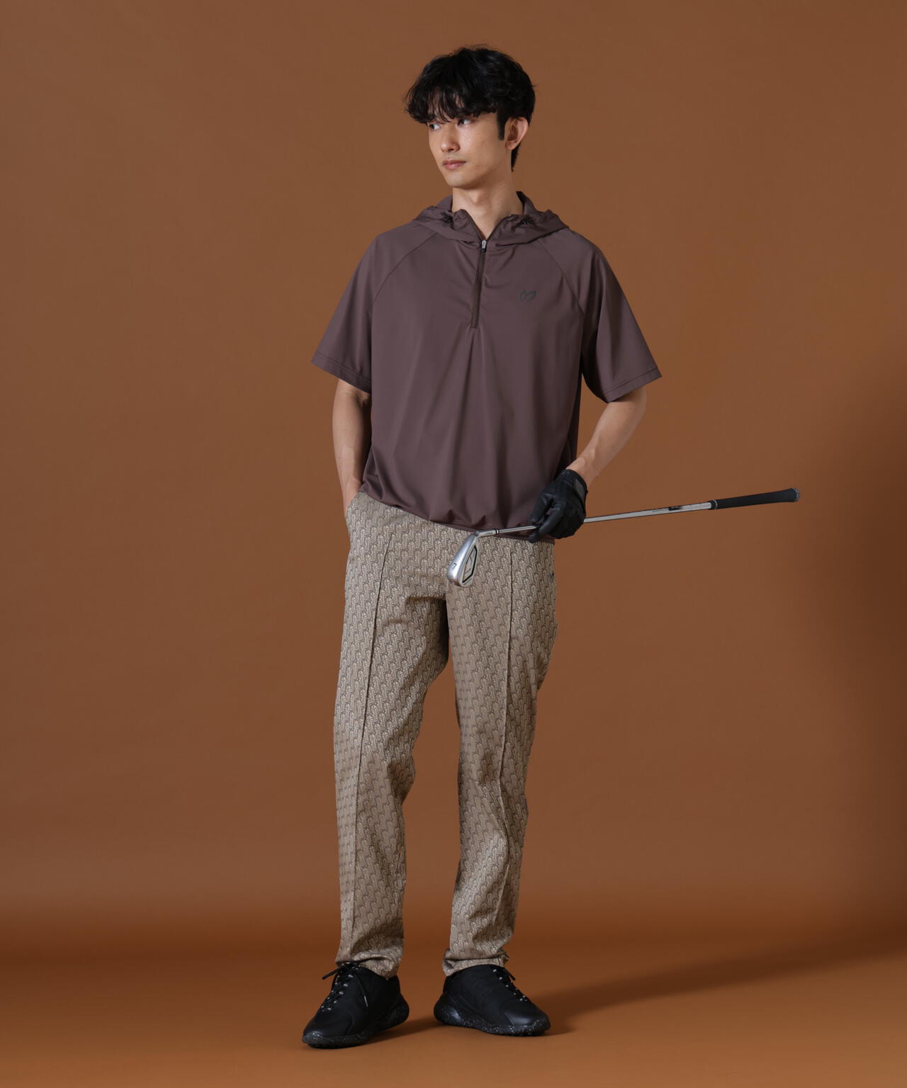 H:182cm/C:93/W:77/H:91 着用サイズ:5