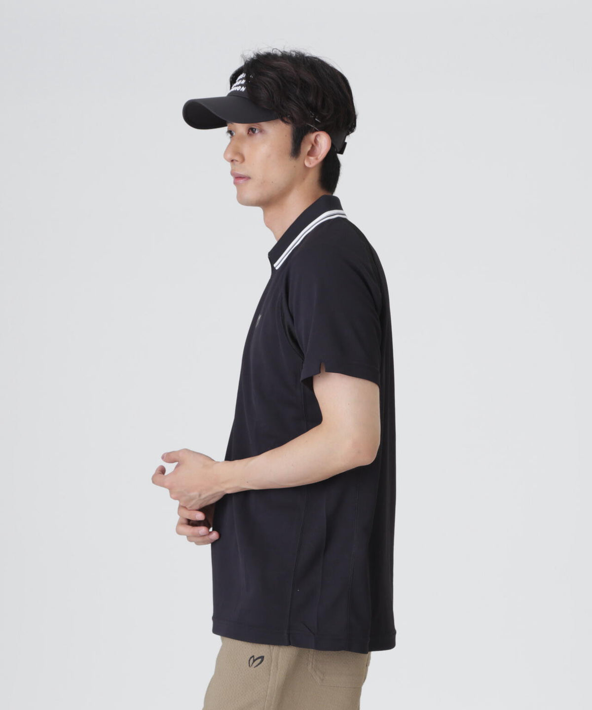 H:182cm/C:93/W:77/H:91 着用サイズ:5