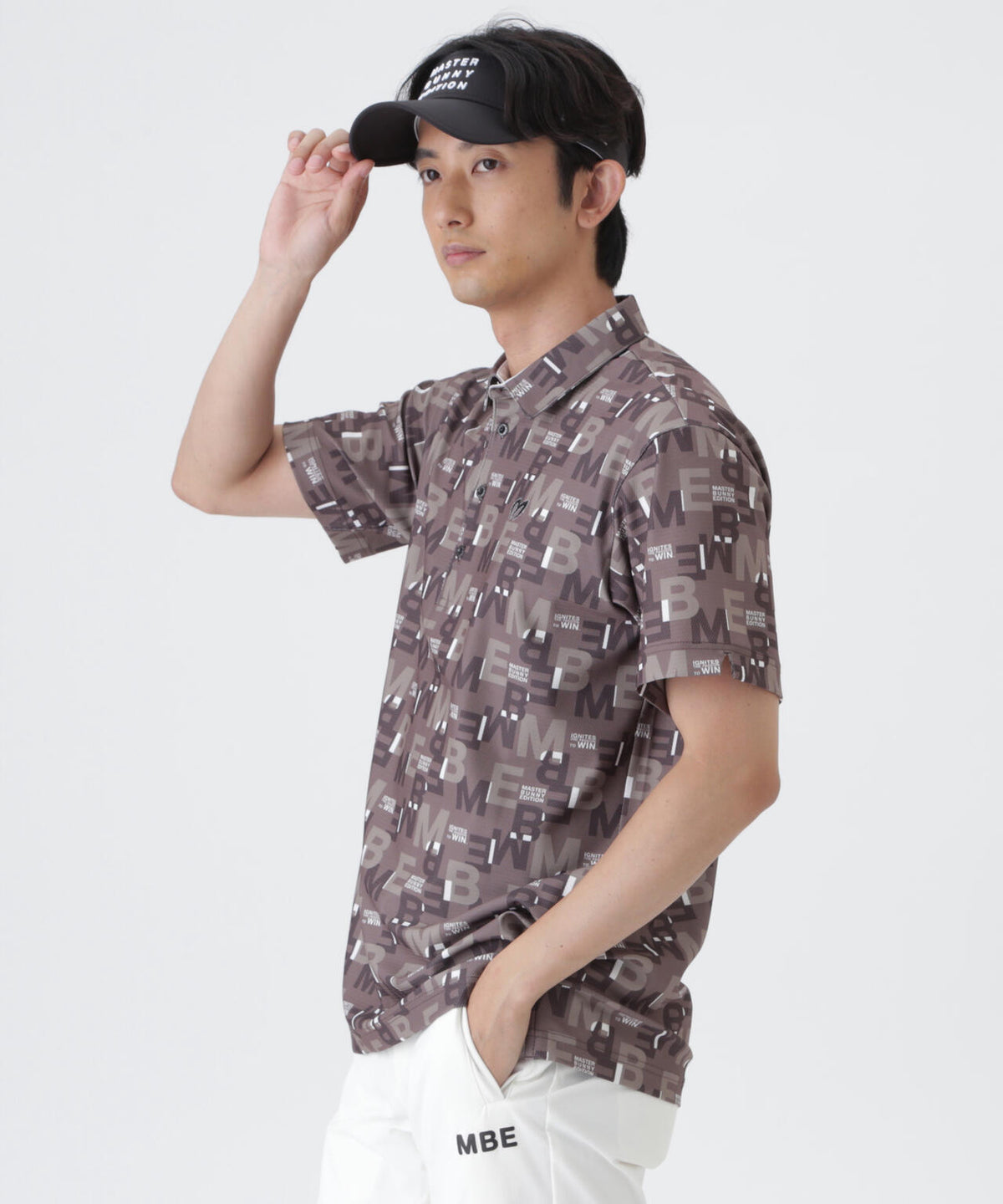 H:182cm/C:93/W:77/H:91 着用サイズ:5