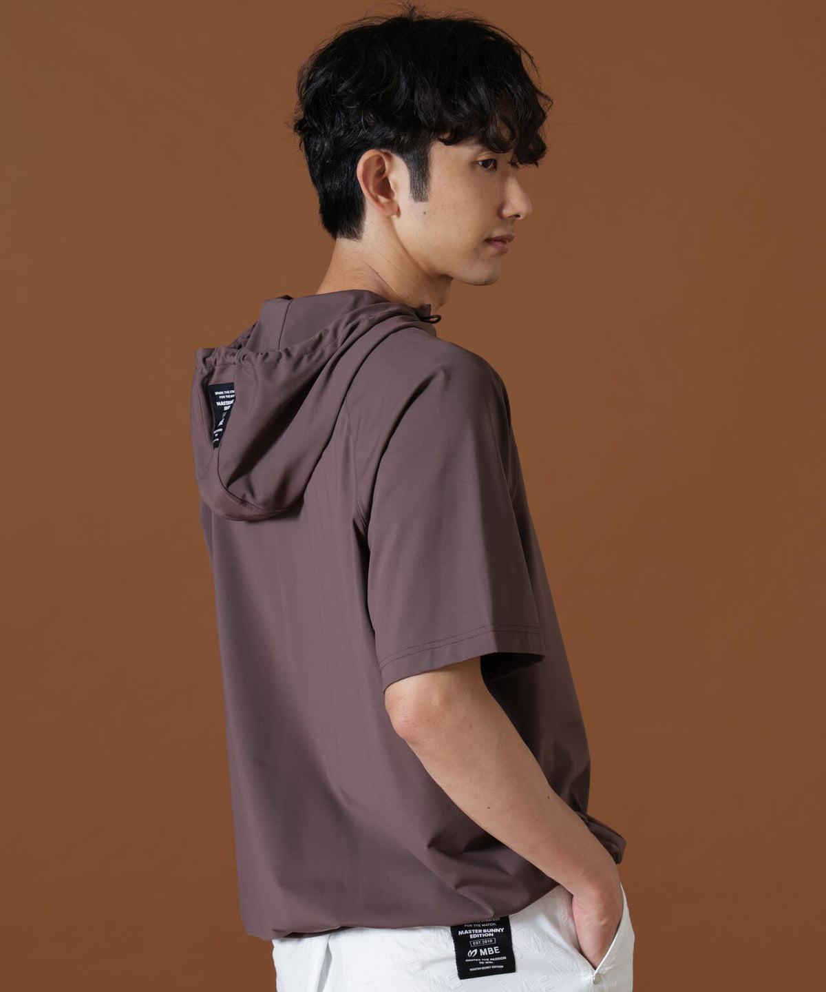 H:182cm/C:93/W:77/H:91 着用サイズ:5