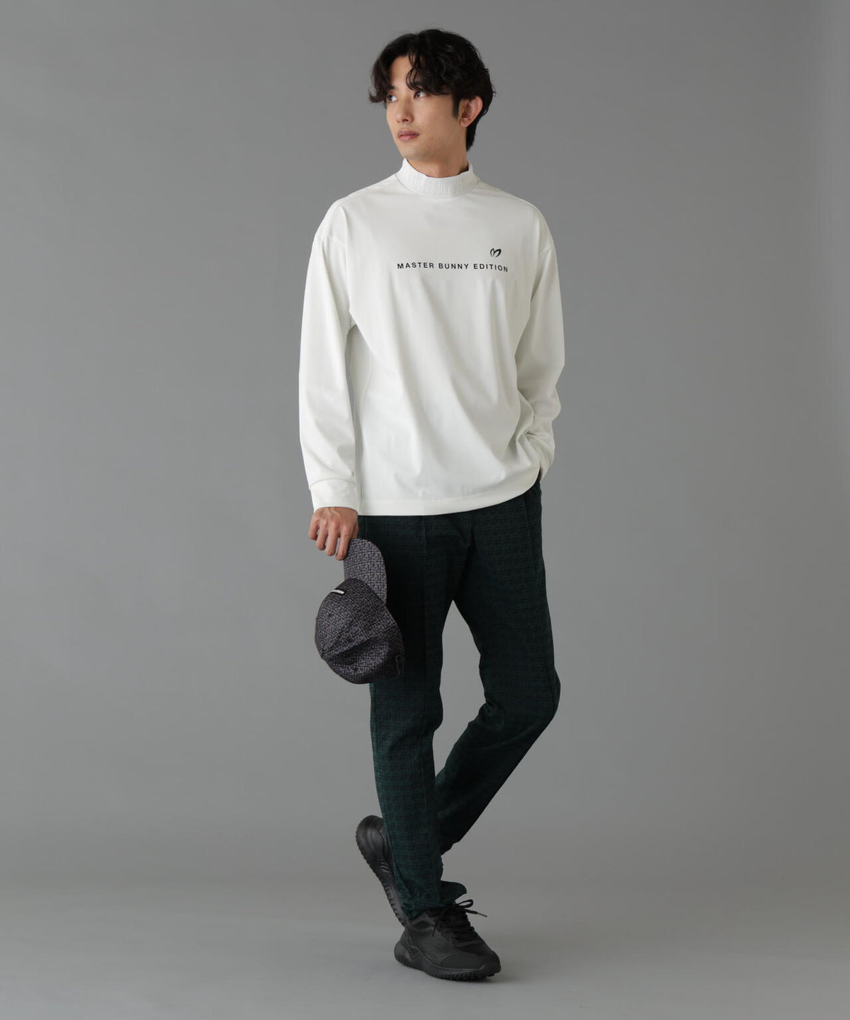 H:182cm/C:93/W:77/H:91 着用サイズ:5