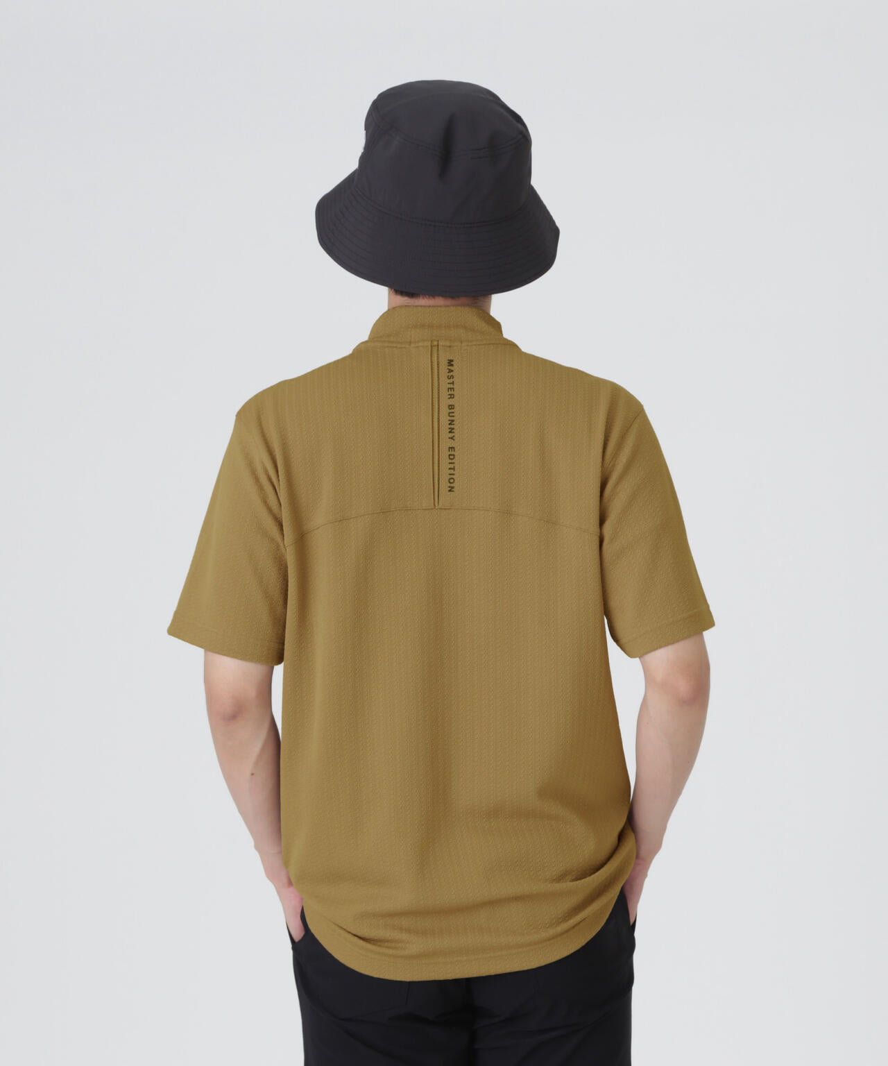 H:182cm/C:93/W:77/H:91 着用サイズ:5