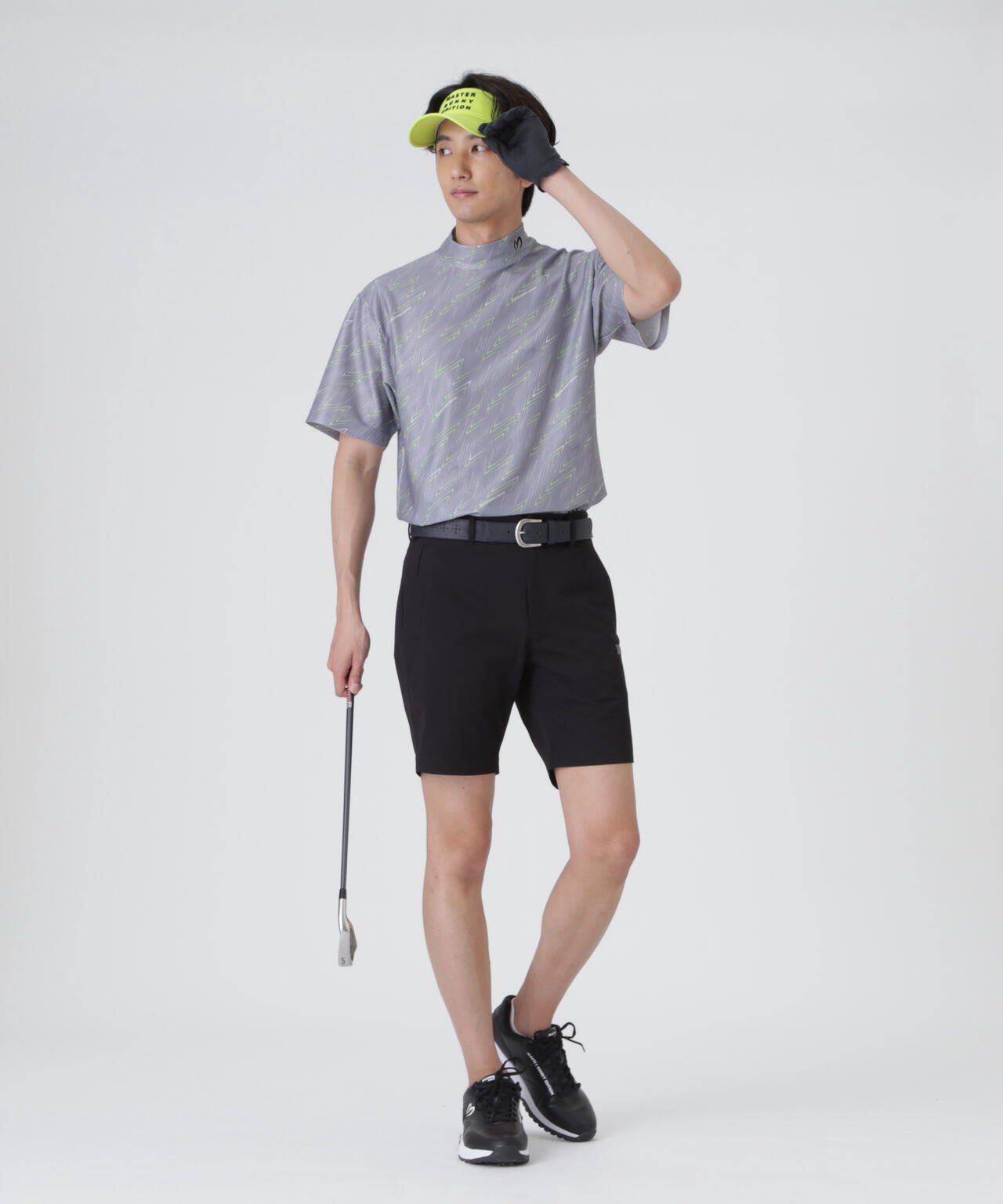 H:182cm/C:93/W:77/H:91 着用サイズ:5