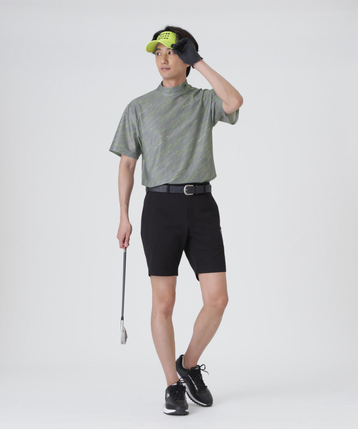 H:182cm/C:93/W:77/H:91 着用サイズ:5