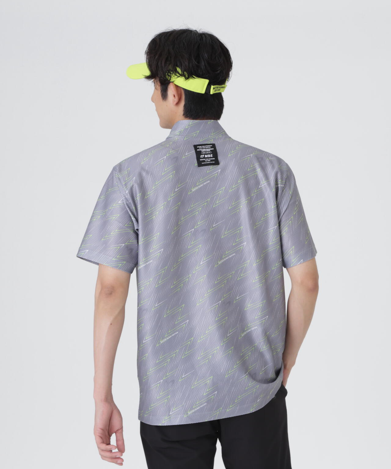 H:182cm/C:93/W:77/H:91 着用サイズ:5