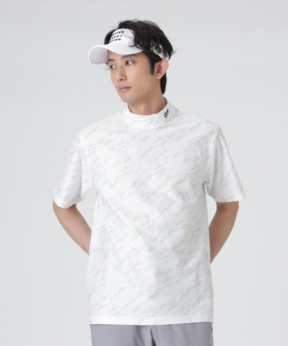 H:182cm/C:93/W:77/H:91 着用サイズ:5