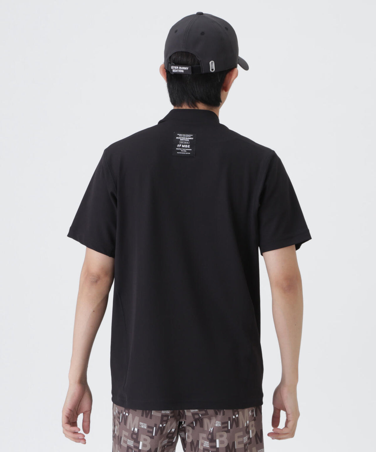 H:182cm/C:93/W:77/H:91 着用サイズ:5
