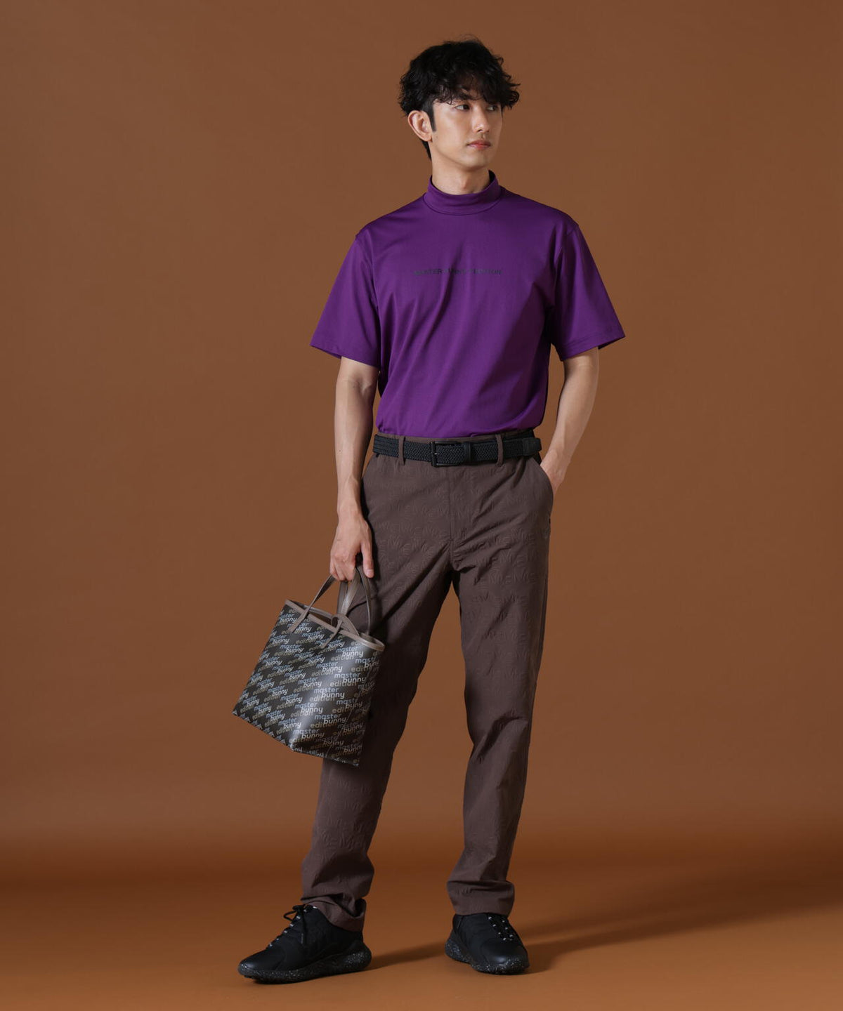 H:182cm/C:93/W:77/H:91 着用サイズ:5