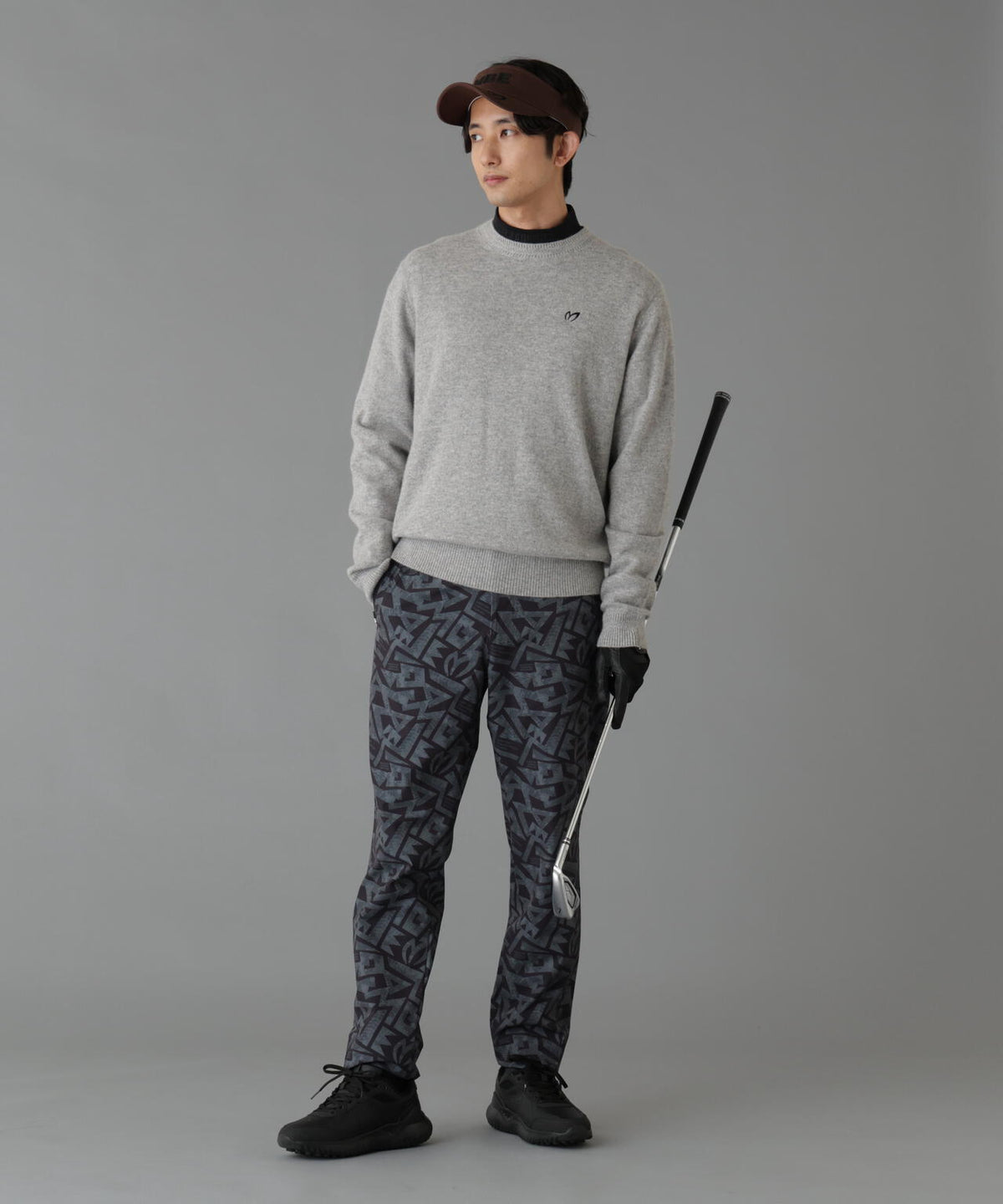 H:182cm/C:93/W:77/H:91 着用サイズ:5
