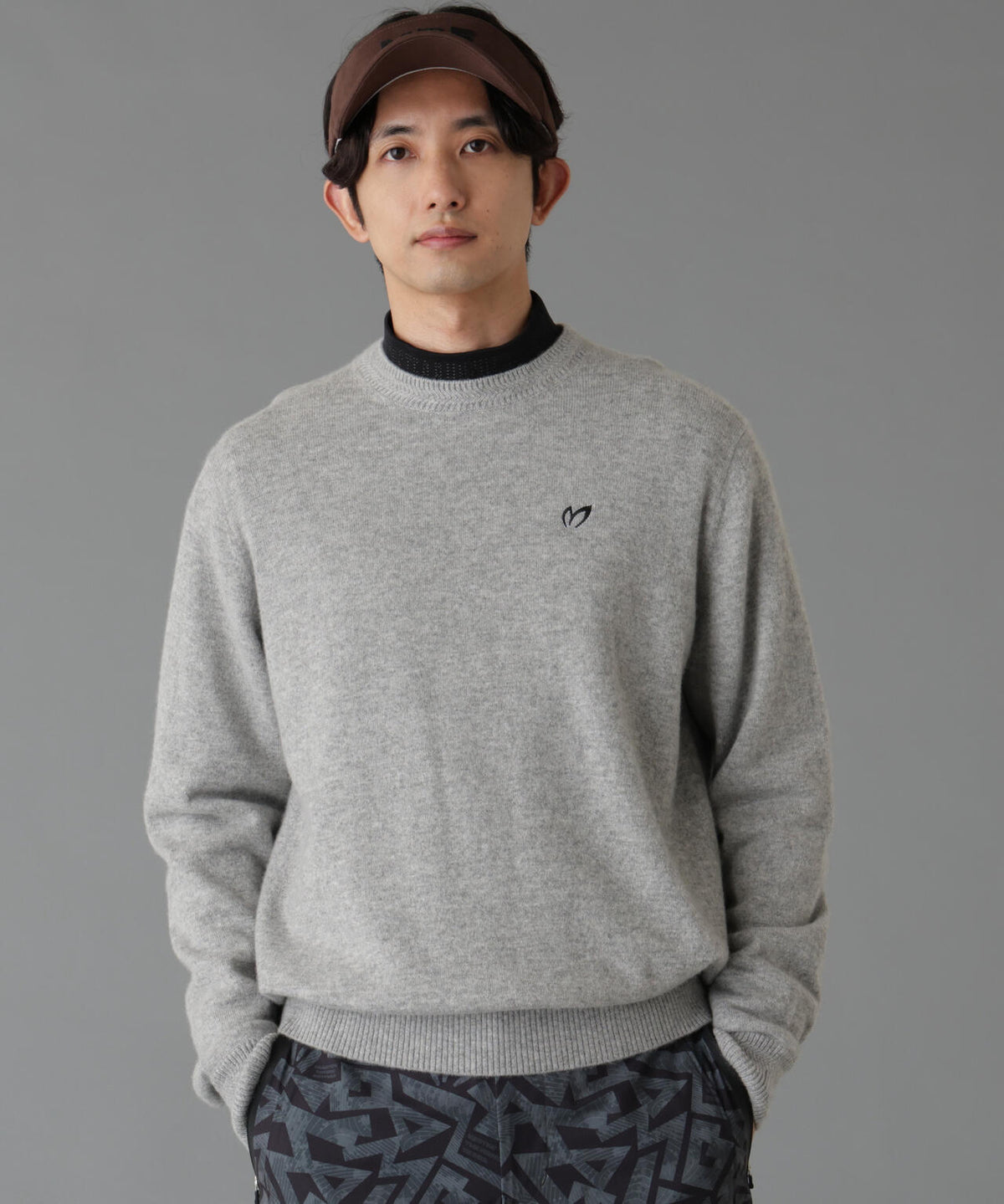 H:182cm/C:93/W:77/H:91 着用サイズ:5