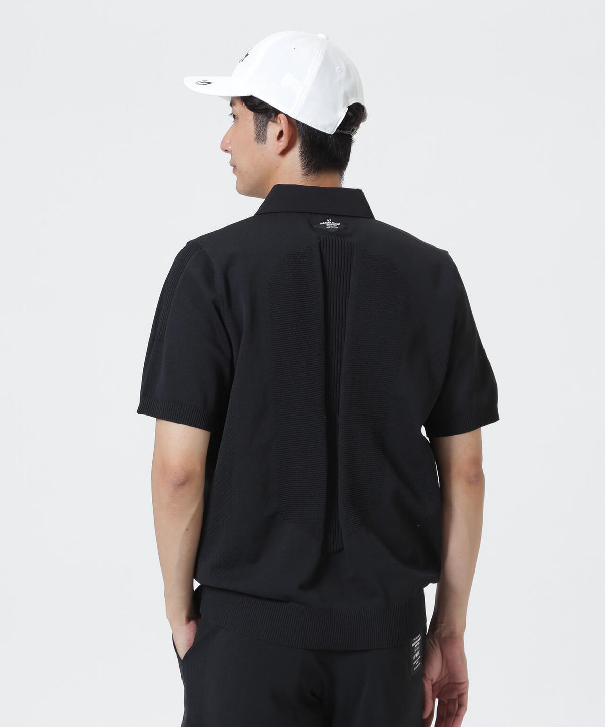 H:182cm/C:93/W:77/H:91 着用サイズ:5