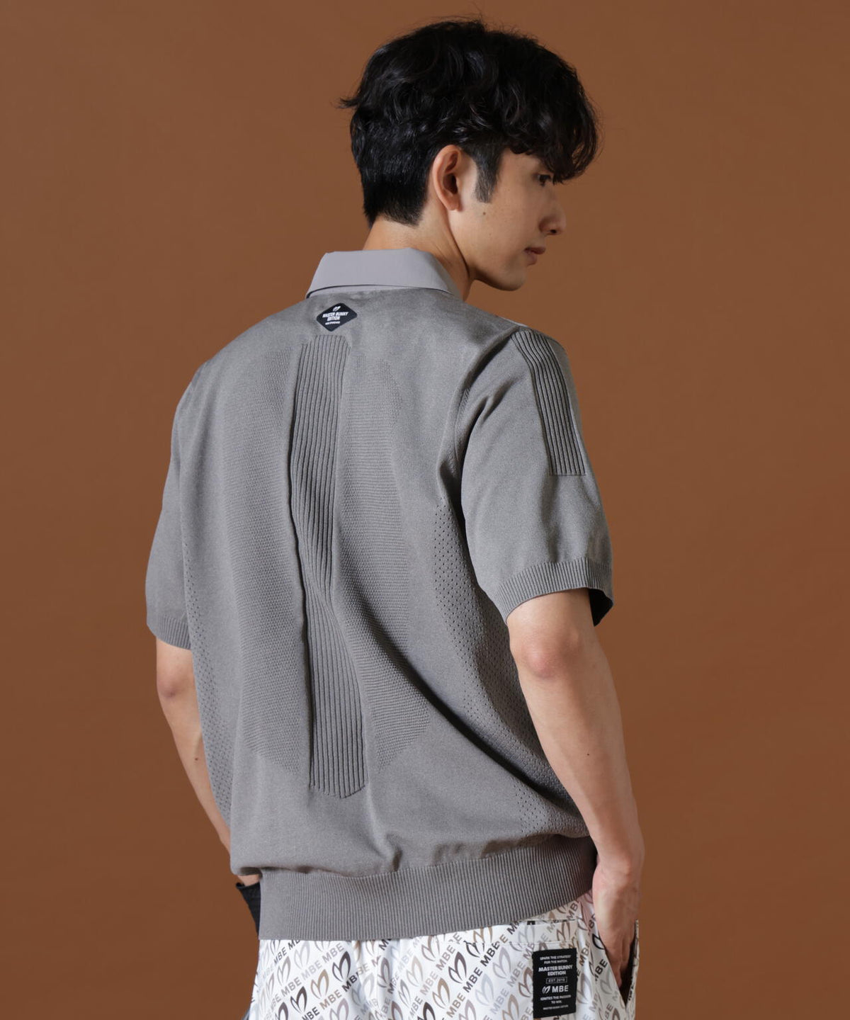 H:182cm/C:93/W:77/H:91 着用サイズ:5