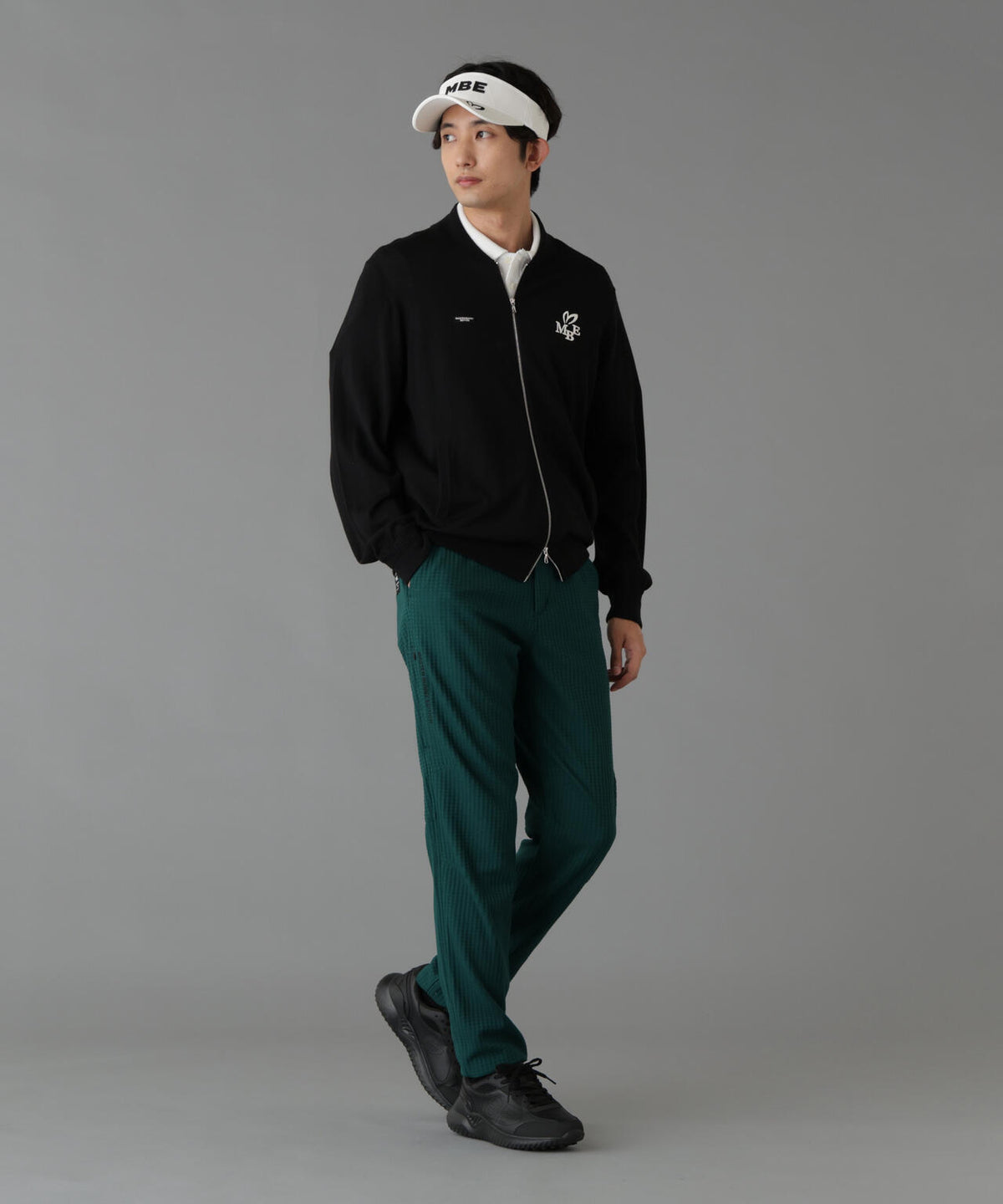 H:182cm/C:93/W:77/H:91 着用サイズ:5