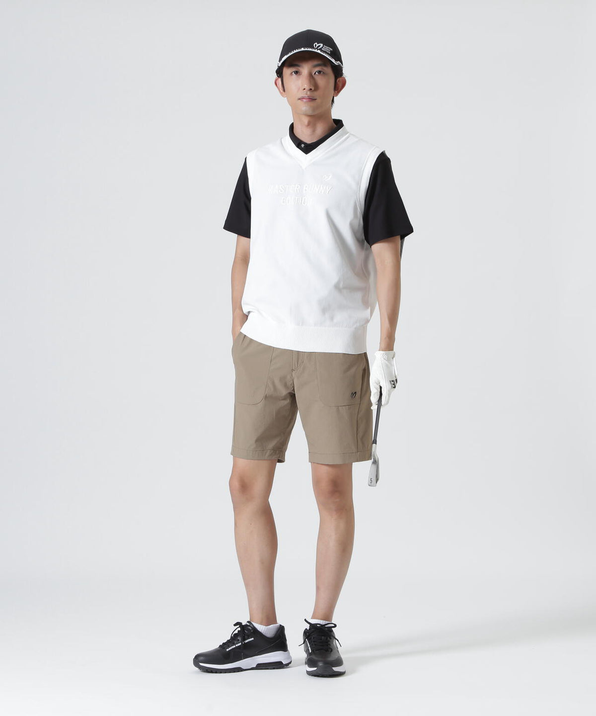 H:182cm/C:93/W:77/H:91 着用サイズ:5