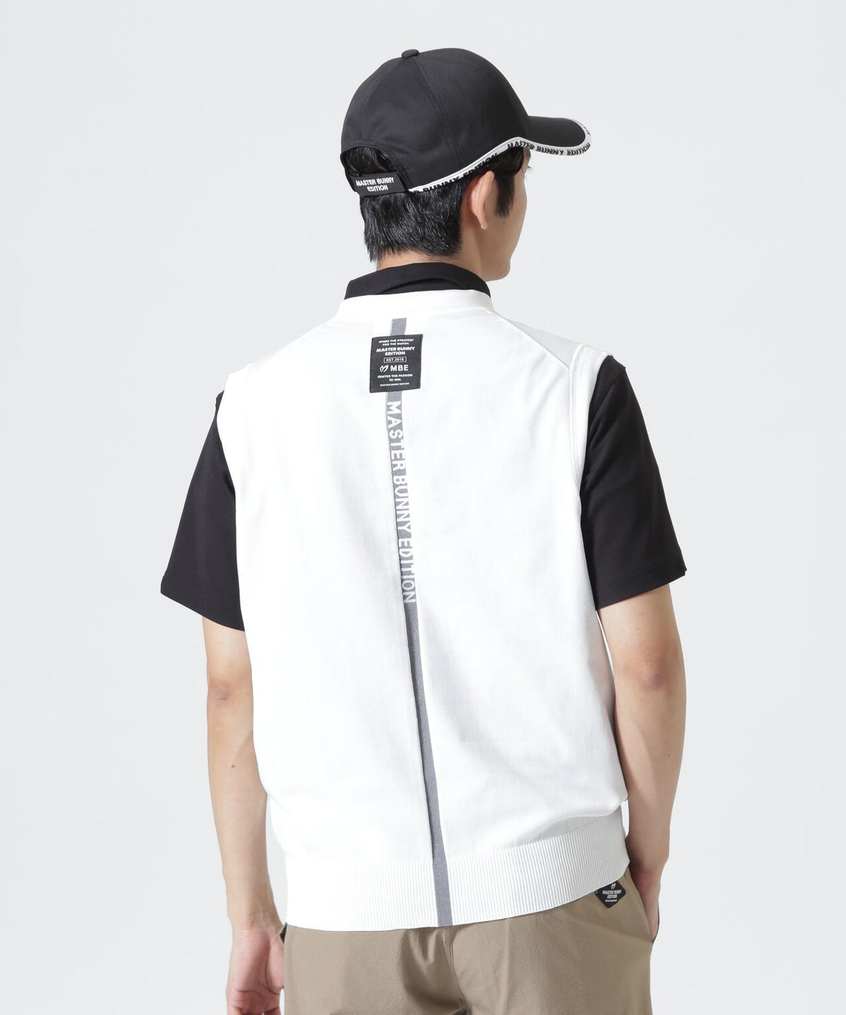 H:182cm/C:93/W:77/H:91 着用サイズ:5