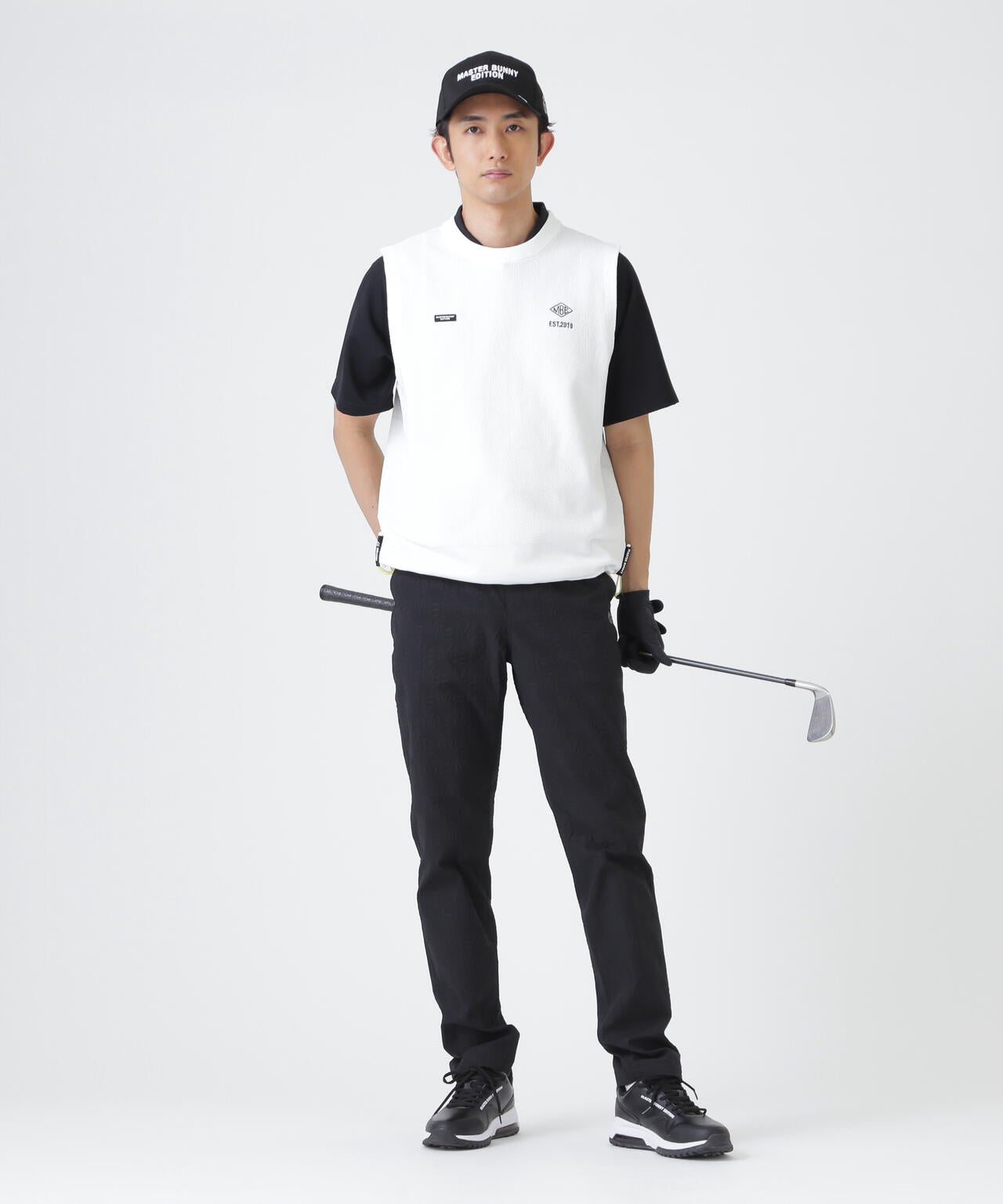 H:182cm/C:93/W:77/H:91 着用サイズ:5