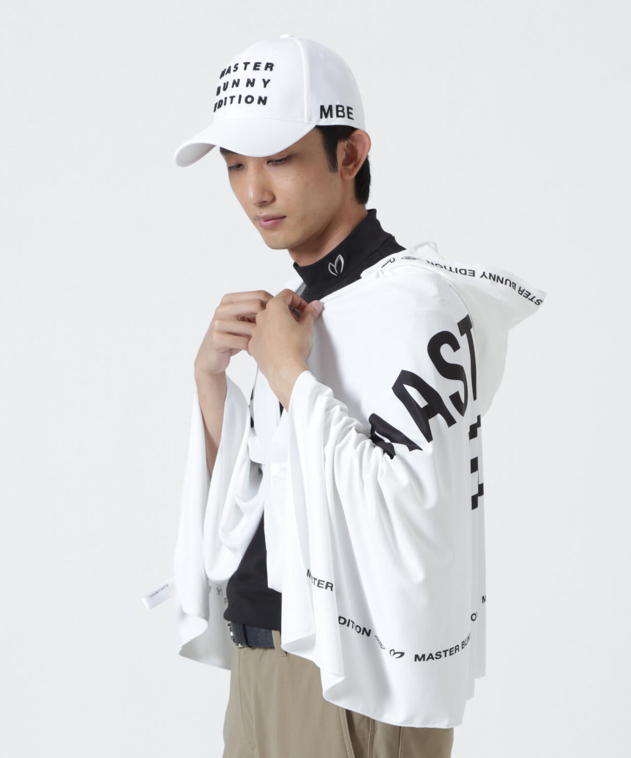 H:182cm/C:93/W:77/H:91