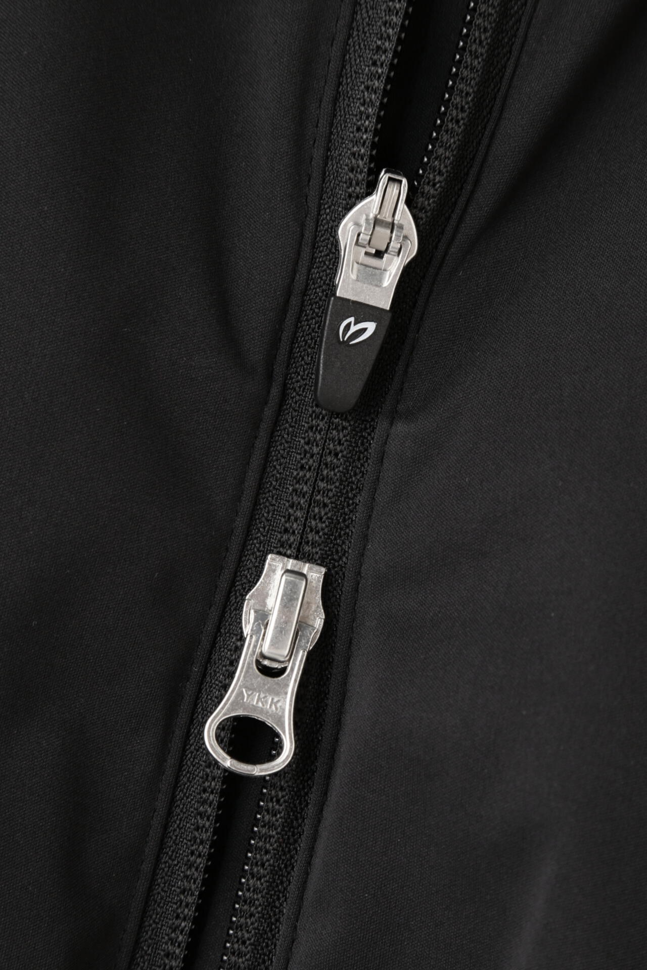 ポリエステルドビーストレッチコーティング ツインスニードジャック