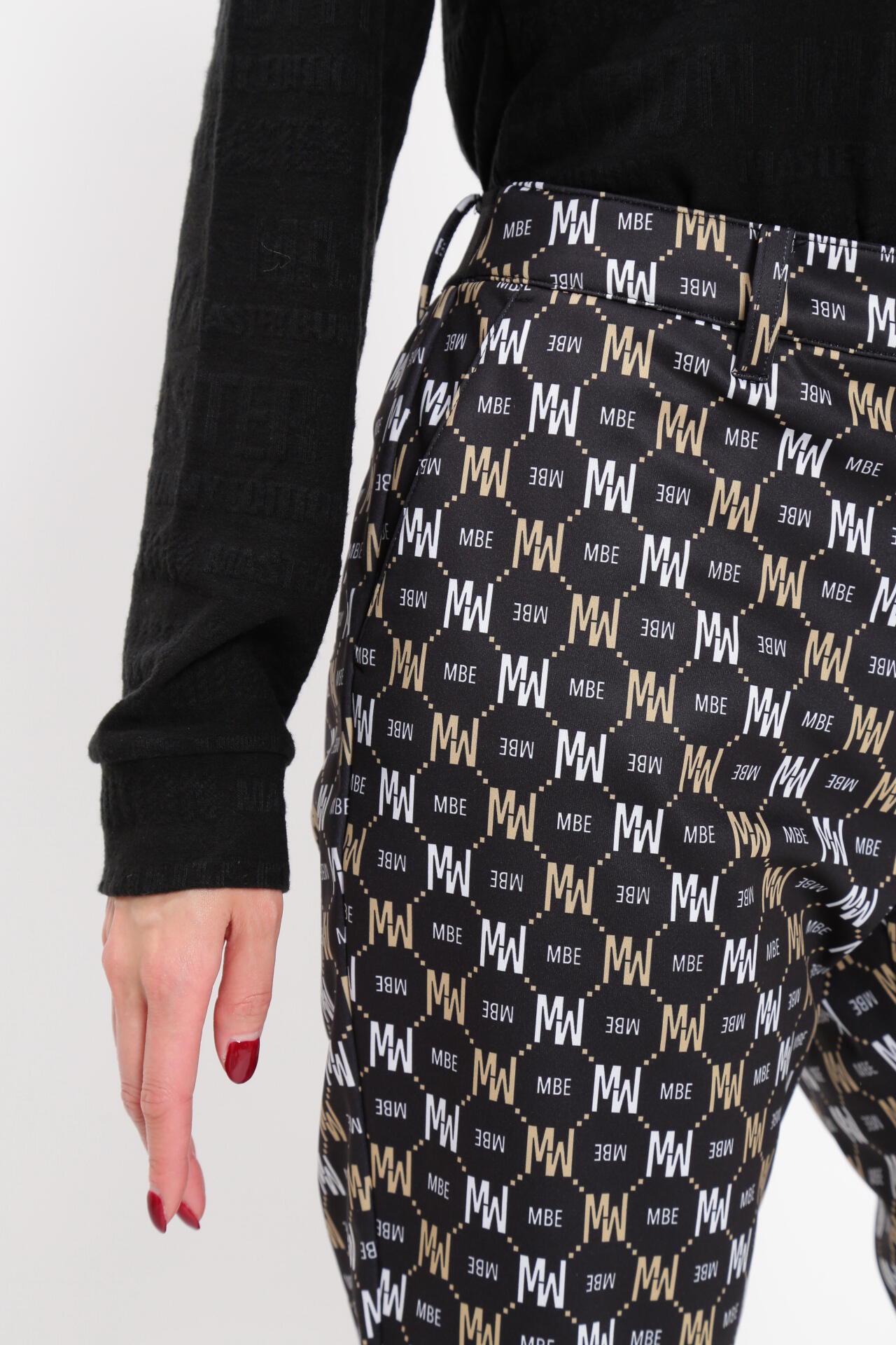 ニットボンディング パンツ <MBEモノグラム柄>