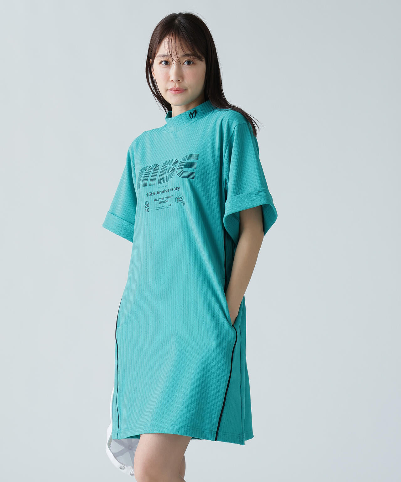 サッカーストライプ半袖モックネックワンピース